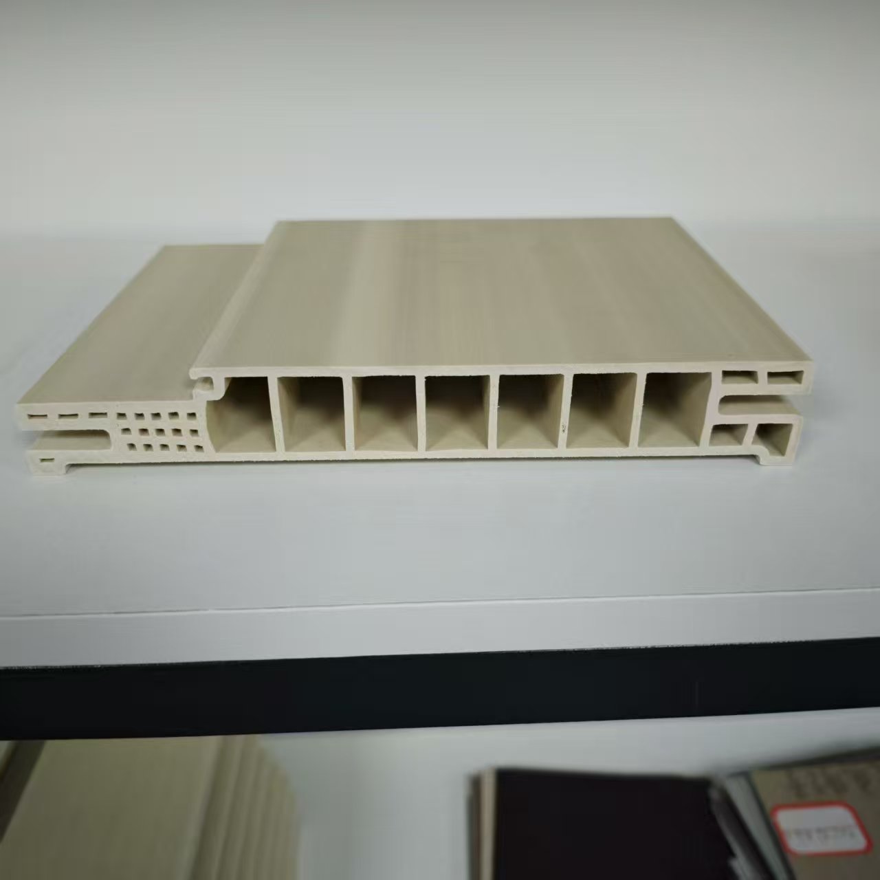 Ościeżnica drzwi WPC typu A 100/140/180/220 mm do panelu 40 mm/45 mm